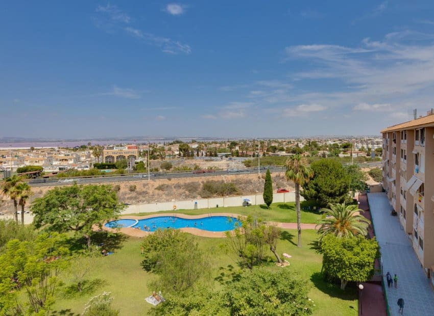 2 quarto Apartamento para venda em Torrevieja com piscina - 154 969 € (Ref: 9869670)