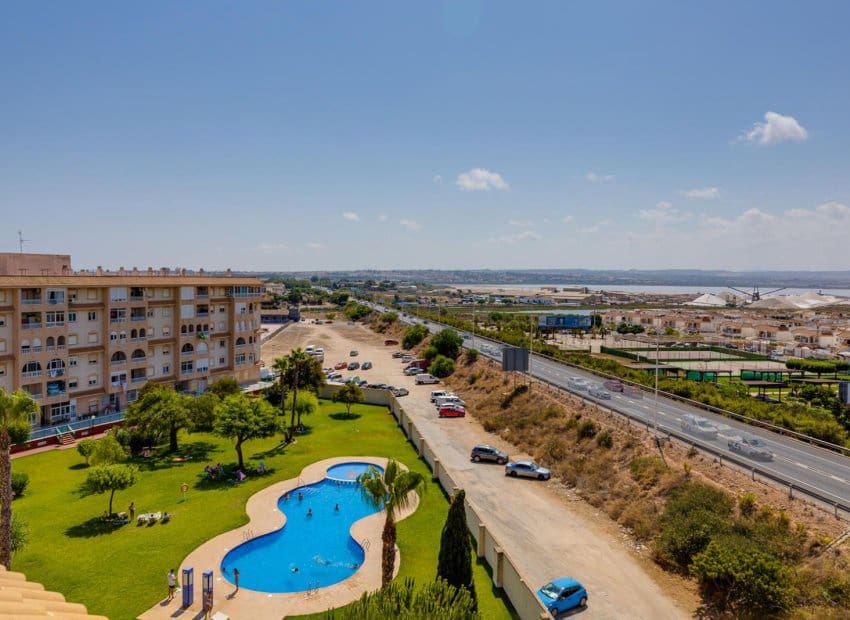 2 quarto Apartamento para venda em Torrevieja com piscina - 154 969 € (Ref: 9869670)