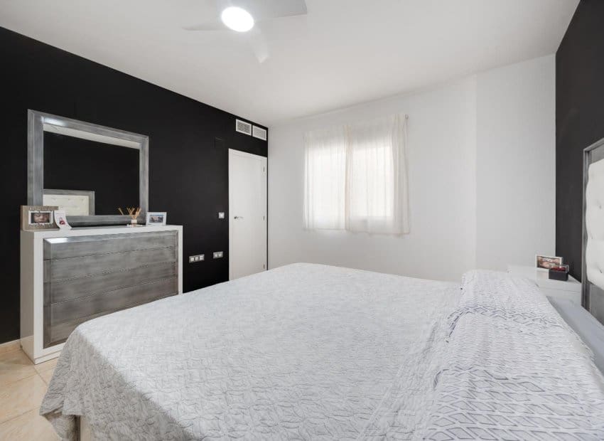 3 chambre Appartement à vendre à Torrevieja - 224 969 € (Ref: 9869671)