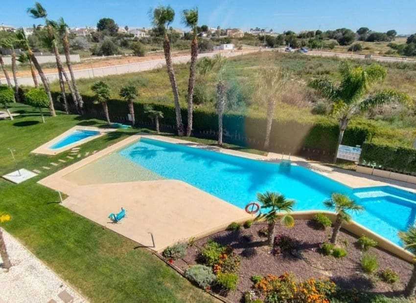 2 sovrum Lägenhet till salu i Los Altos med pool - 269 000 € (Ref: 9869672)