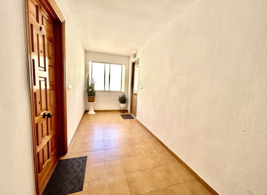 1 soverom Leilighet til salgs i La Veleta - € 116 000 (Ref: 9869673)