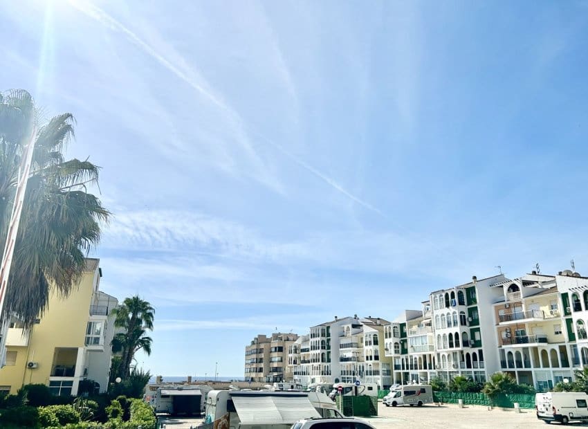 1 soverom Leilighet til salgs i La Veleta - € 116 000 (Ref: 9869673)