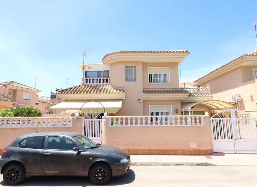 3 chambre Villa/Maison à vendre à Los Balcones avec piscine - 264 900 € (Ref: 9879806)