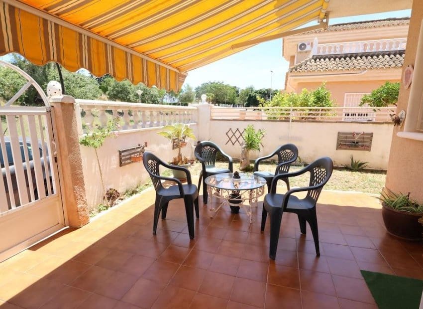 3 chambre Villa/Maison à vendre à Los Balcones avec piscine - 264 900 € (Ref: 9879806)