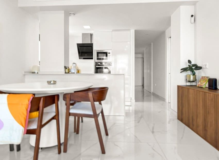 2 Zimmer Apartment zu verkaufen in Los Altos mit Pool - 279.000 € (Ref: 9879807)