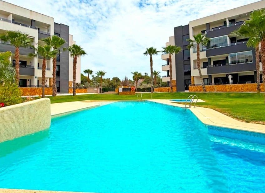 2 Zimmer Apartment zu verkaufen in Los Altos mit Pool - 279.000 € (Ref: 9879807)