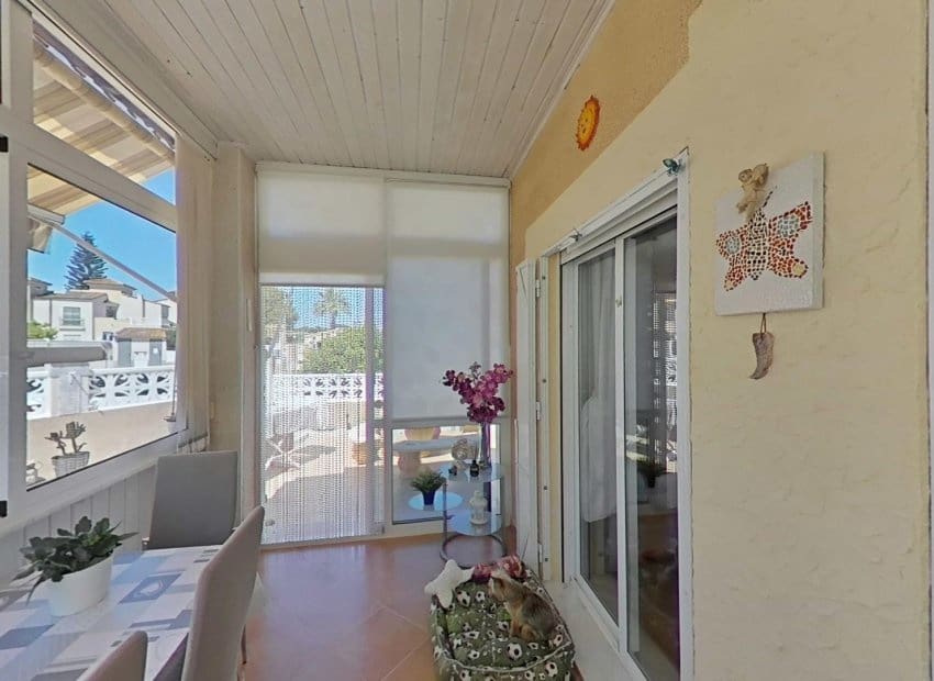 2 bedroom Villa for sale in Algorfa with pool - € 215,000 (Ref: 9879808)