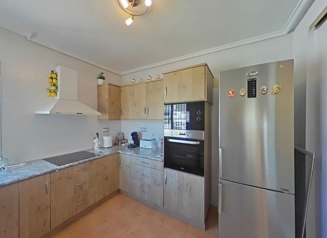 2 bedroom Villa for sale in Algorfa with pool - € 215,000 (Ref: 9879808)