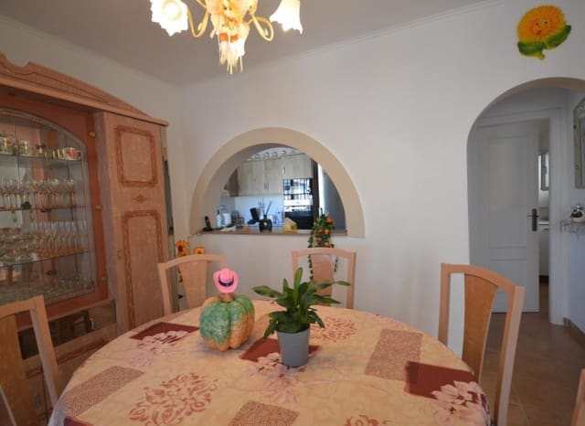 2 bedroom Villa for sale in Algorfa with pool - € 215,000 (Ref: 9879808)