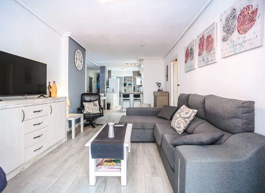 3 soveværelse Lejlighed til salg i Torrevieja - € 195.500 (Ref: 9879809)