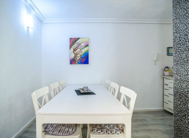 3 soveværelse Lejlighed til salg i Centro, Torrevieja - € 195.500 (Ref: 9879809)