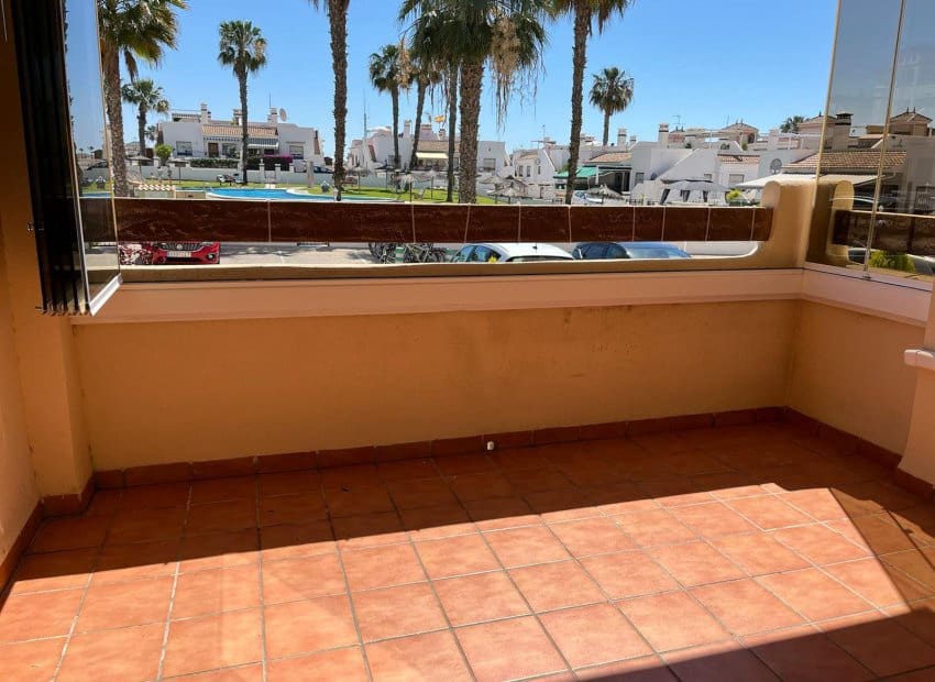 2 soveværelse Lejlighed til salg i Playa Flamenca - € 189.950 (Ref: 9879811)