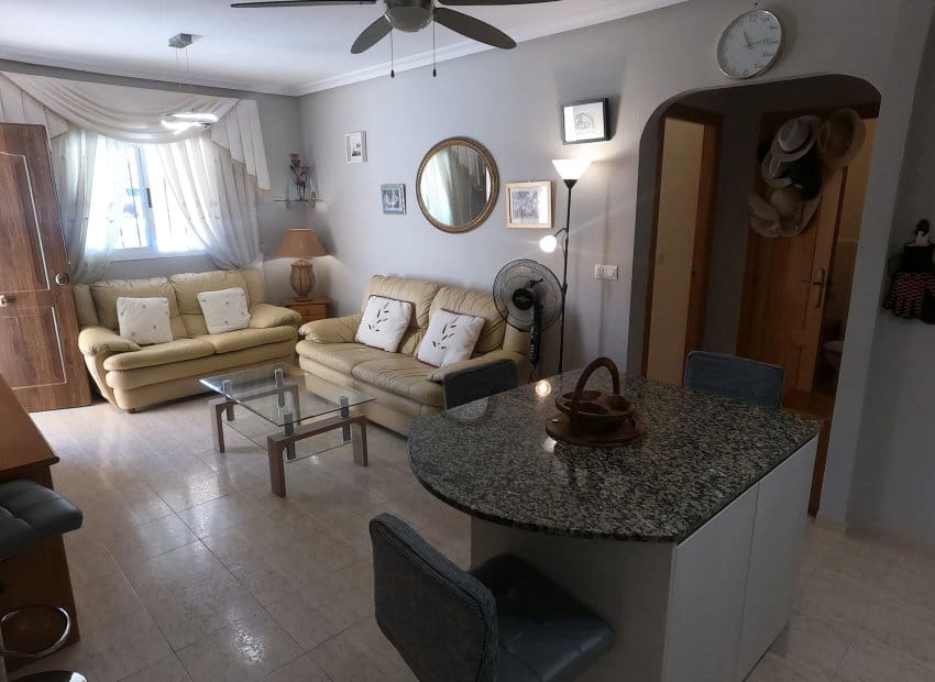 2 quarto Apartamento para venda em Playa Flamenca com piscina - 190 000 € (Ref: 9879812)