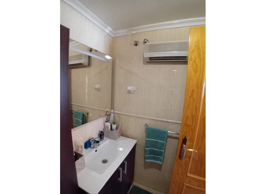 2 quarto Apartamento para venda em Playa Flamenca com piscina - 190 000 € (Ref: 9879812)