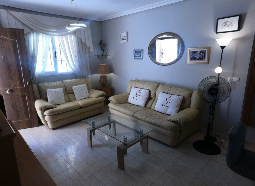 2 quarto Apartamento para venda em Playa Flamenca com piscina - 190 000 € (Ref: 9879812)