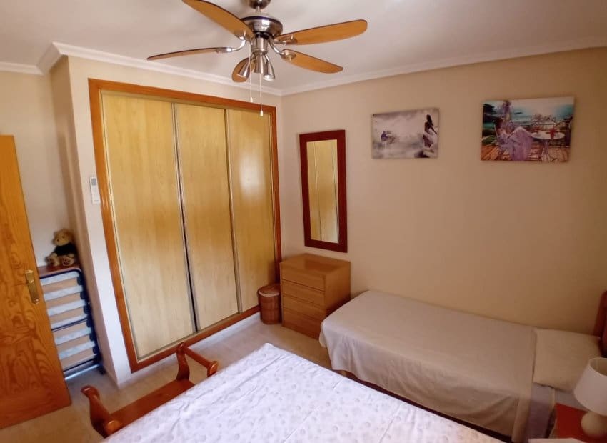 2 quarto Apartamento para venda em Playa Flamenca com piscina - 190 000 € (Ref: 9879812)