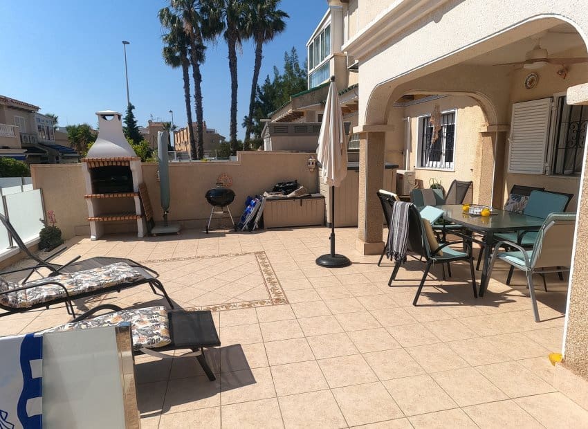 2 quarto Apartamento para venda em Playa Flamenca com piscina - 190 000 € (Ref: 9879812)
