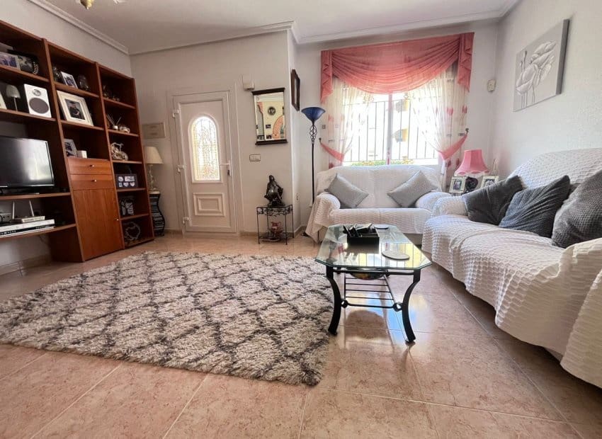 Casa de 2 habitaciones en Orihuela Costa en venta - 169.999 € (Ref: 9879813)