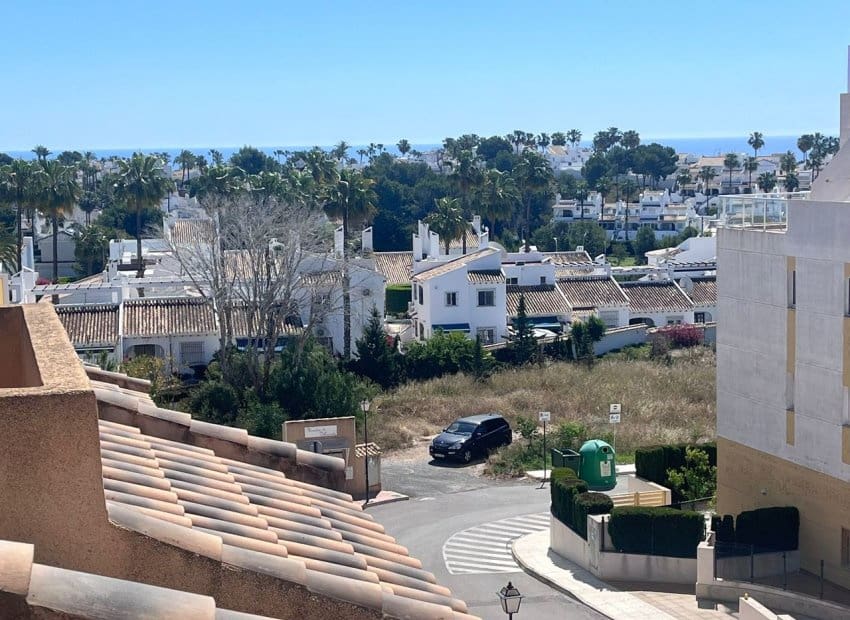 Casa de 2 habitaciones en Orihuela Costa en venta - 169.999 € (Ref: 9879813)