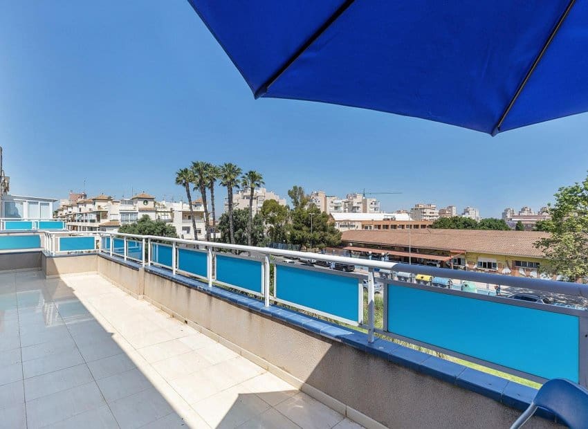 3 sypialnia Apartament na sprzedaż w Torrevieja z basenem - 213 500 € (Ref: 9879816)