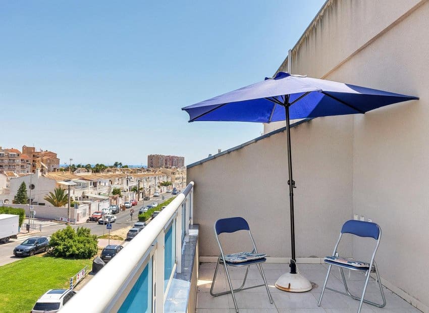 3 sypialnia Apartament na sprzedaż w Torrevieja z basenem - 213 500 € (Ref: 9879816)