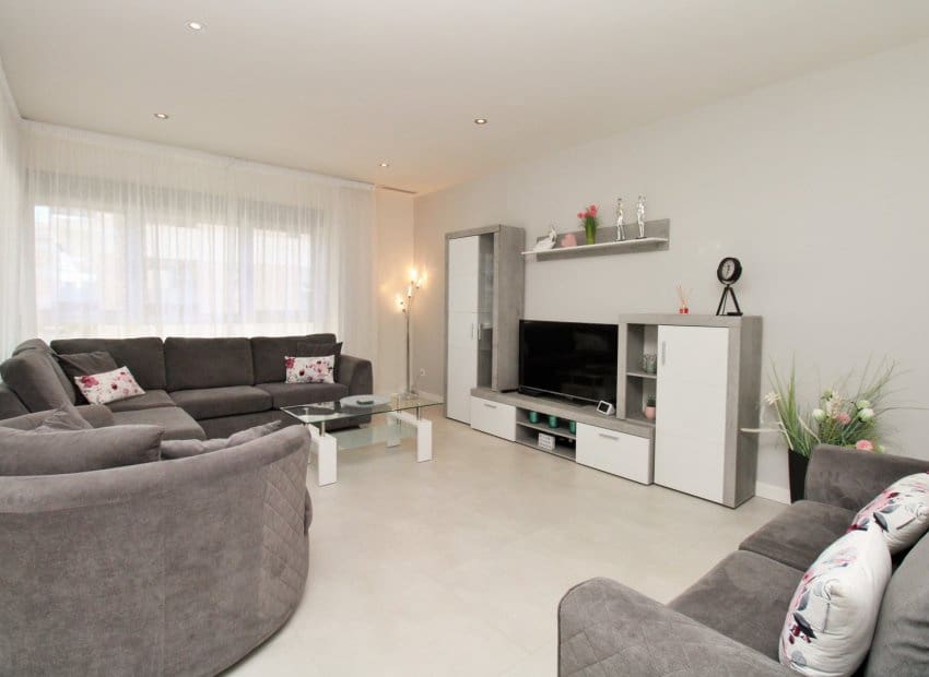 2 slaapkamer Appartement te koop in Los Dolses met zwembad - € 249.999 (Ref: 9882457)
