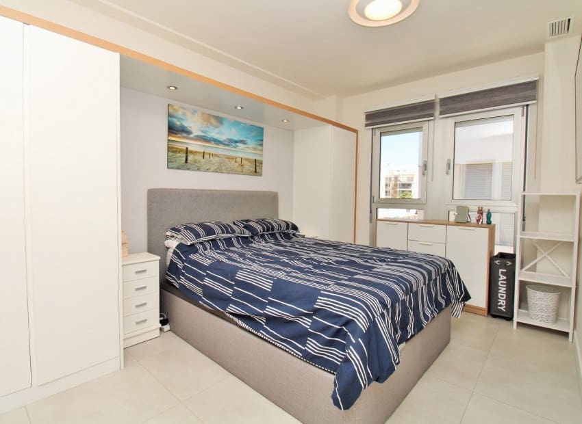 2 slaapkamer Appartement te koop in Los Dolses met zwembad - € 249.999 (Ref: 9882457)