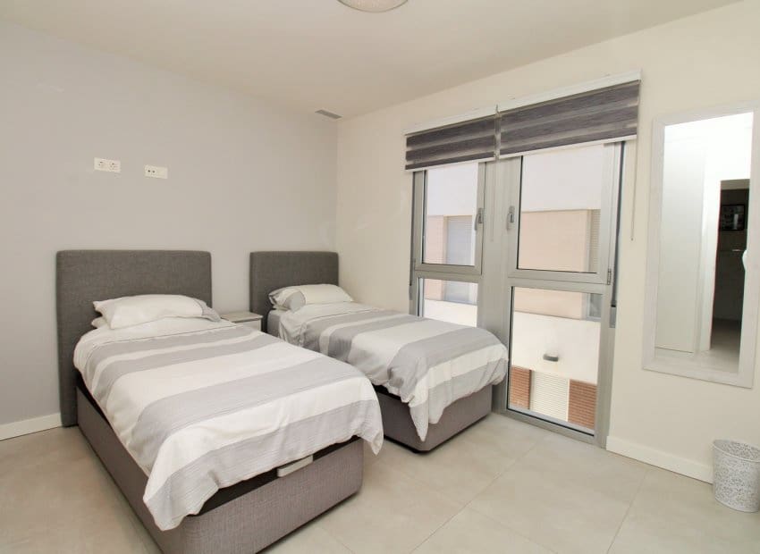 2 slaapkamer Appartement te koop in Los Dolses met zwembad - € 249.999 (Ref: 9882457)