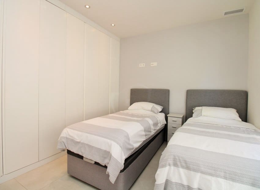 2 slaapkamer Appartement te koop in Los Dolses met zwembad - € 249.999 (Ref: 9882457)