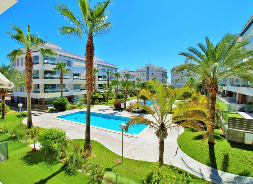 2 slaapkamer Appartement te koop in Los Dolses met zwembad - € 249.999 (Ref: 9882457)