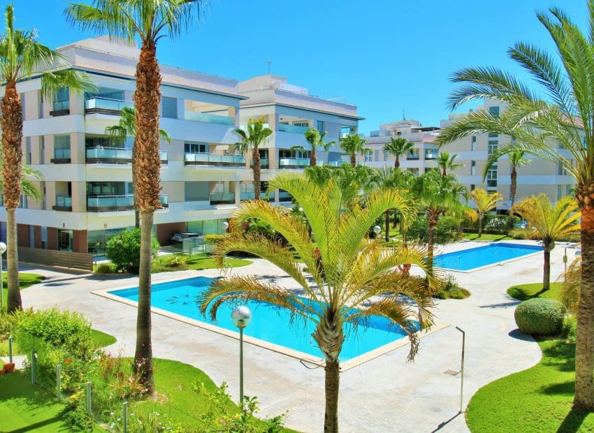 2 slaapkamer Appartement te koop in Los Dolses met zwembad - € 249.999 (Ref: 9882457)