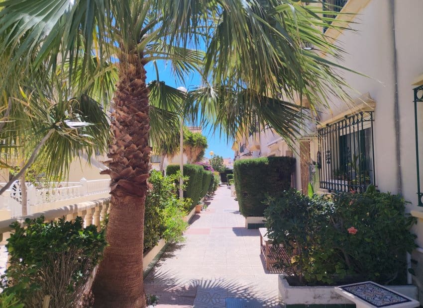 3 camera da letto Casa in vendita in Orihuela Costa con piscina - 250.000 € (Rif: 9882458)