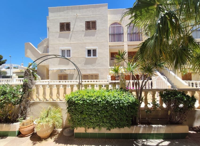3 camera da letto Casa in vendita in Orihuela Costa con piscina - 250.000 € (Rif: 9882458)