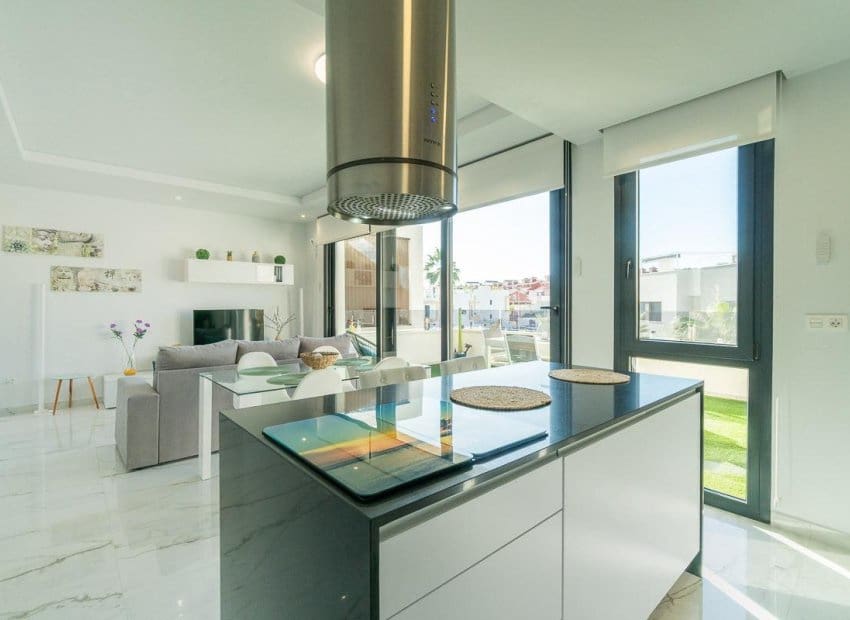 2 chambre Maison de Ville à vendre à Orihuela Costa avec piscine - 255 000 € (Ref: 9882460)