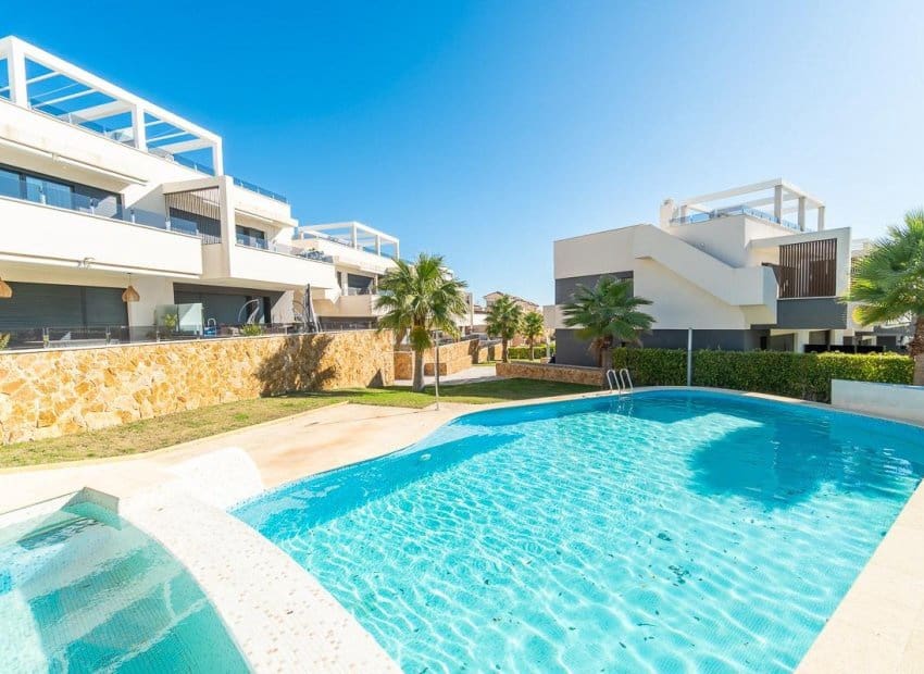 2 chambre Maison de Ville à vendre à Orihuela Costa avec piscine - 255 000 € (Ref: 9882460)