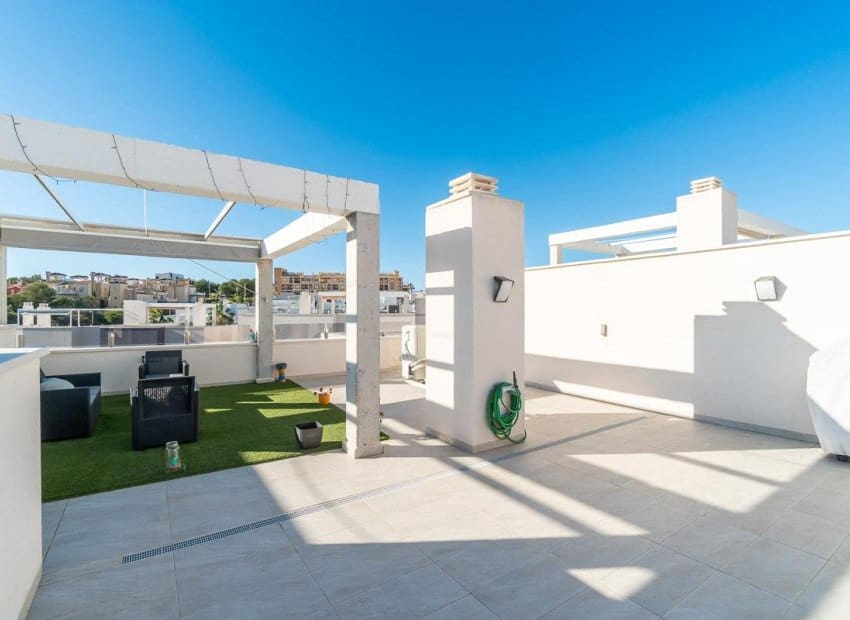 2 chambre Maison de Ville à vendre à Orihuela Costa avec piscine - 255 000 € (Ref: 9882460)