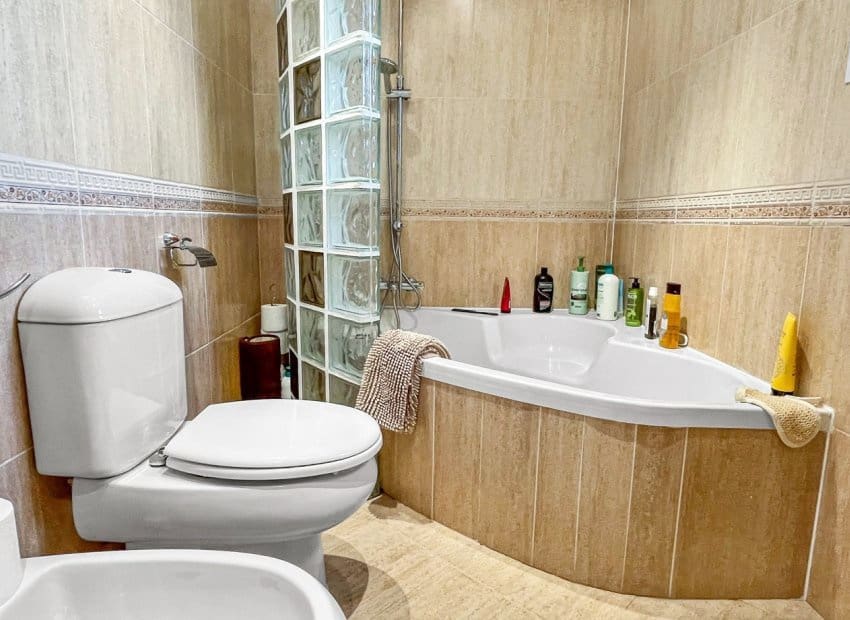 3 makuuhuone Huvila myytävänä paikassa Orihuela Costa mukana uima-altaan - 435 900 € (Ref: 9882461)