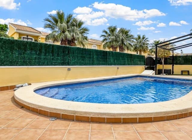3 makuuhuone Huvila myytävänä paikassa Lomas de Cabo Roig - Los Dolses, Orihuela mukana uima-altaan - 435 900 € (Ref: 9882461)