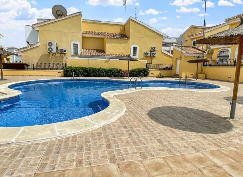 3 makuuhuone Huvila myytävänä paikassa Orihuela Costa mukana uima-altaan - 435 900 € (Ref: 9882461)