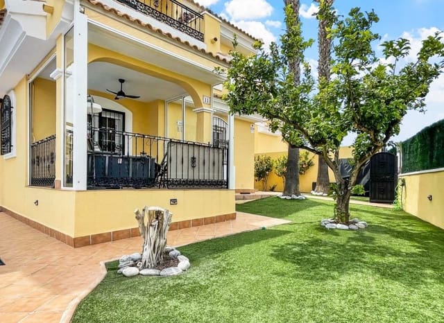 3 makuuhuone Huvila myytävänä paikassa Lomas de Cabo Roig - Los Dolses, Orihuela mukana uima-altaan - 435 900 € (Ref: 9882461)