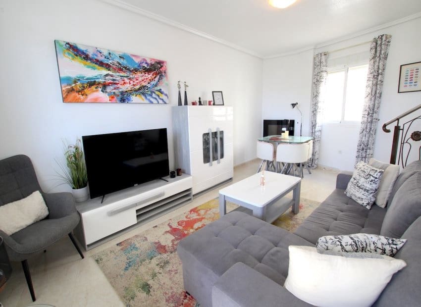 3 bedroom Townhouse for sale in Dona Pepa - € 225,000 (Ref: 9882462)