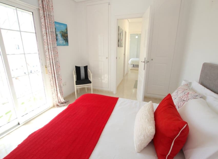 3 bedroom Townhouse for sale in Dona Pepa - € 225,000 (Ref: 9882462)