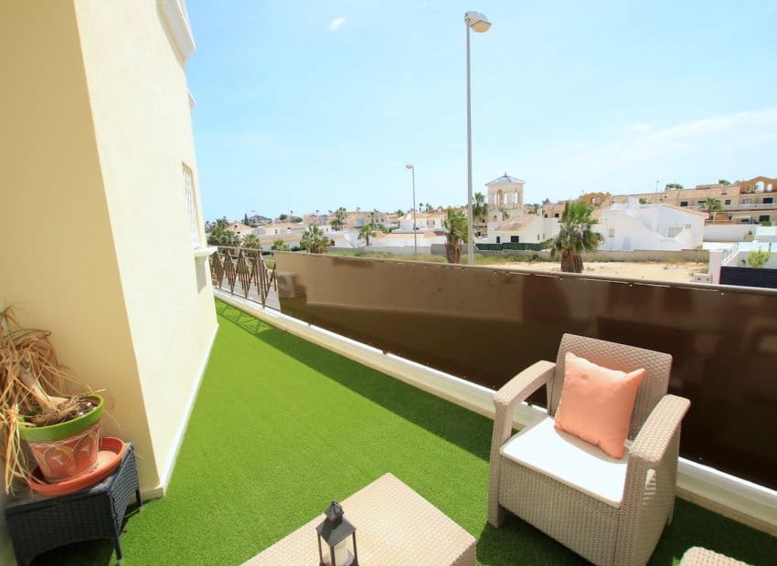 3 bedroom Townhouse for sale in Dona Pepa - € 225,000 (Ref: 9882462)