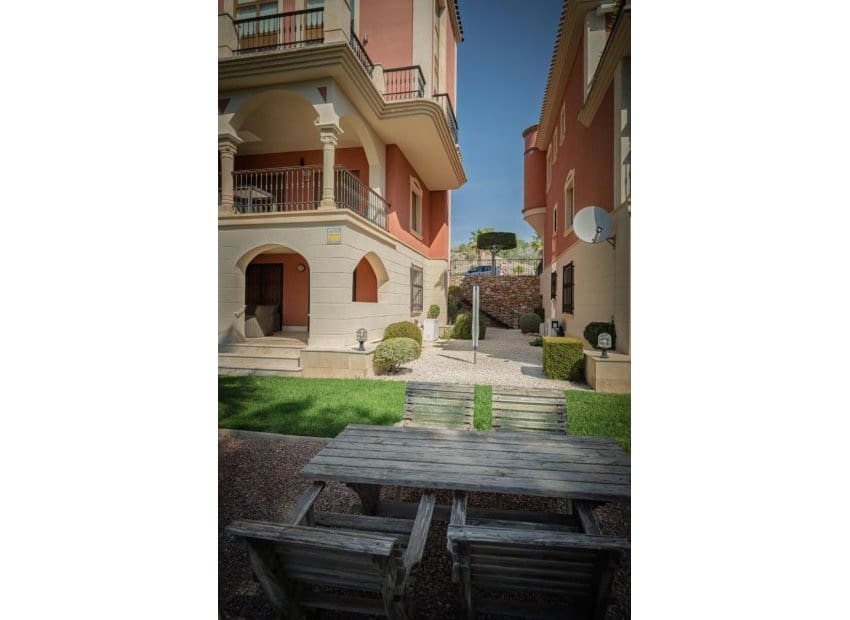 3 soveværelse Lejlighed til salg i Orihuela Costa med swimmingpool - € 378.500 (Ref: 9889179)