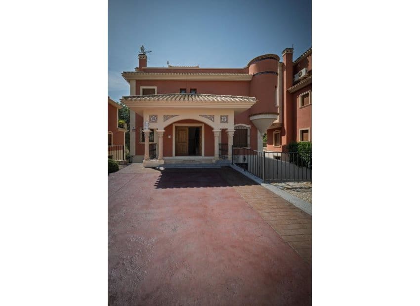 3 soveværelse Lejlighed til salg i Orihuela Costa med swimmingpool - € 378.500 (Ref: 9889179)