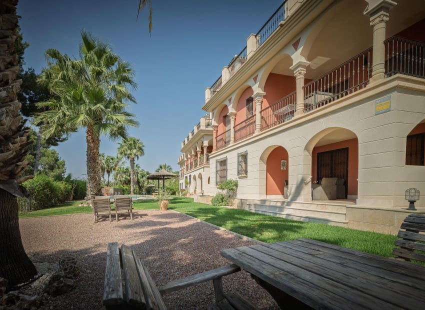 3 soveværelse Lejlighed til salg i Orihuela Costa med swimmingpool - € 378.500 (Ref: 9889179)