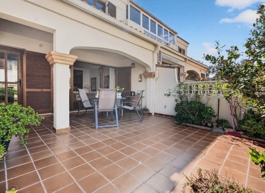 3 soveværelse Byhus til salg i Gran Alacant med swimmingpool - € 366.000 (Ref: 9889181)