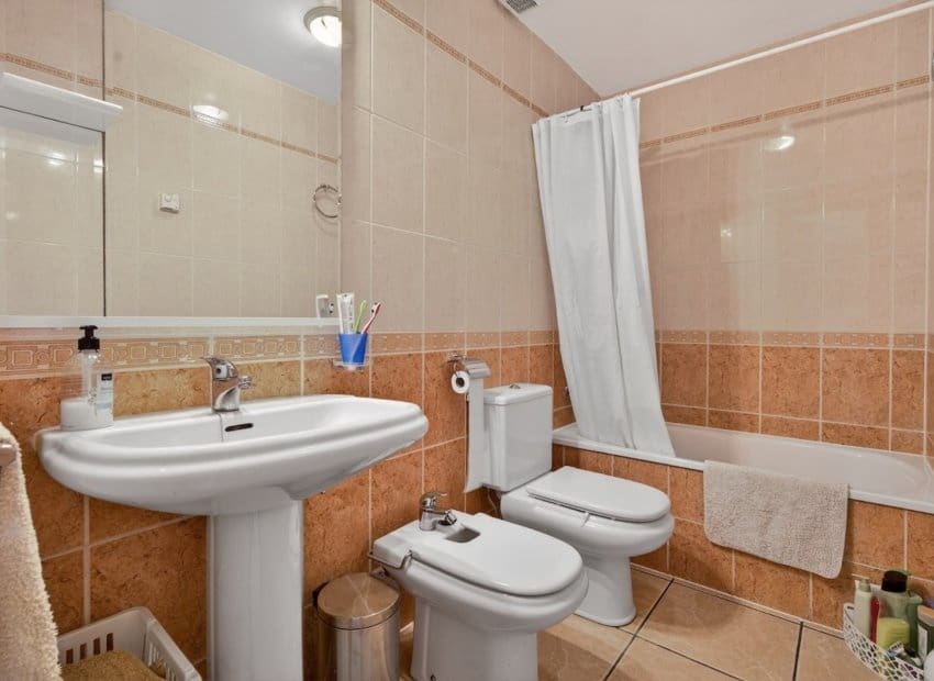 3 soveværelse Byhus til salg i Gran Alacant med swimmingpool - € 366.000 (Ref: 9889181)