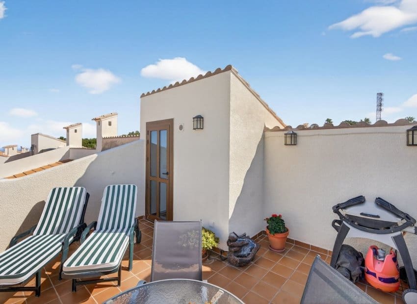 3 soveværelse Byhus til salg i Gran Alacant med swimmingpool - € 366.000 (Ref: 9889181)