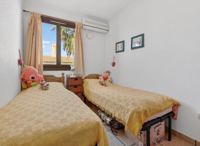 3 soveværelse Byhus til salg i Gran Alacant med swimmingpool - € 366.000 (Ref: 9889181)